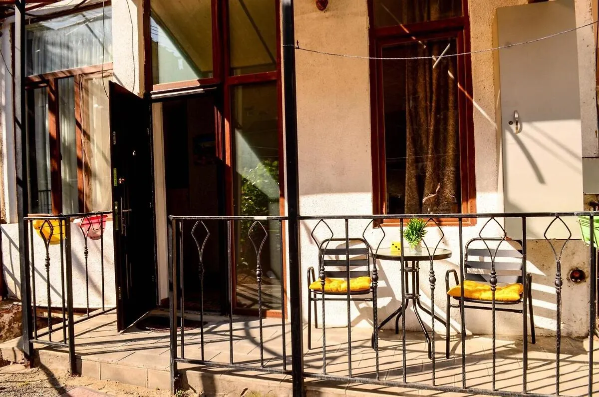 公寓 Old Tiflis Vibe-Cozy Home
