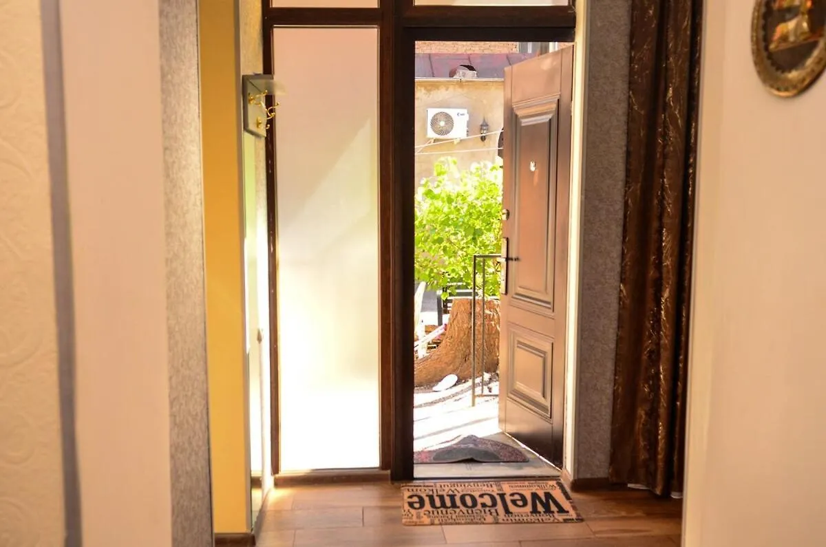 Old Tiflis Vibe-Cozy Home 0*, 第比利斯